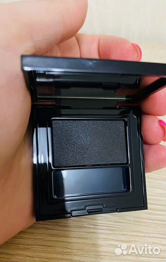 Тени для век