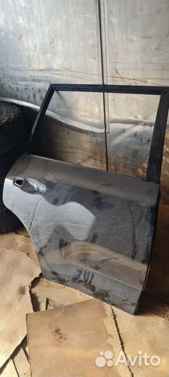 Дверь Lexus 570