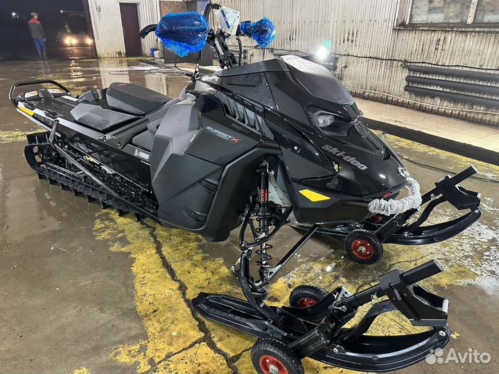Снегоход BRP Ski-Doo Summit Expert 850 2024