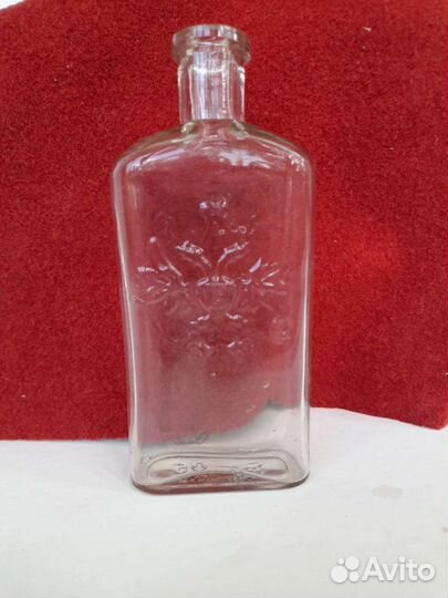 Старинные аптечные пузырьки