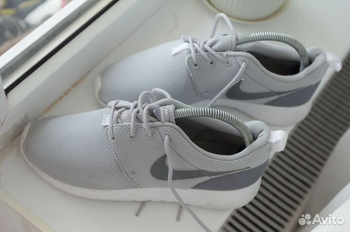 Подростковые кроссовки Nike Roshe One GS