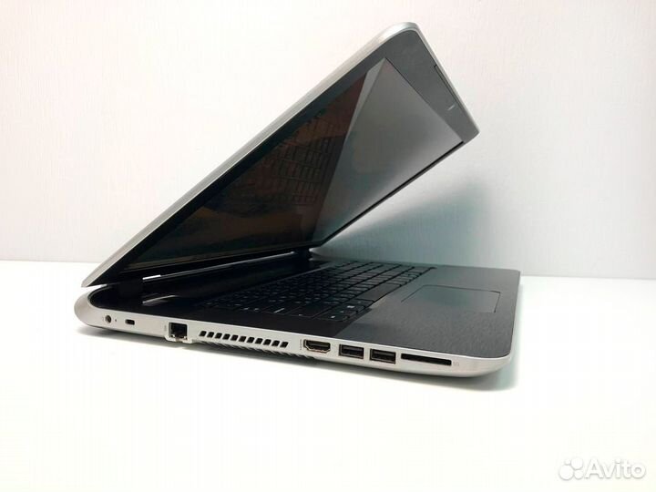 Ноутбук HP i7/GeForce 2 GB/8GB озу 17.3