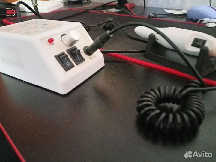 Аппарат для маникюра и педикюра