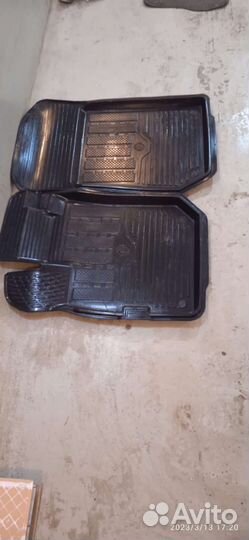 Передние коврики Рено Логан 2