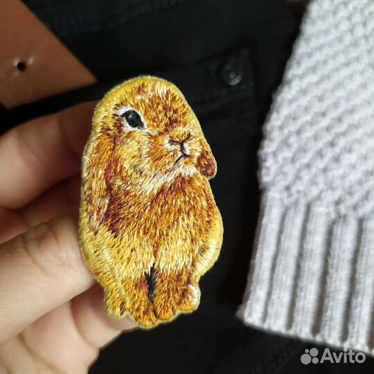 Брошь ручной работы 