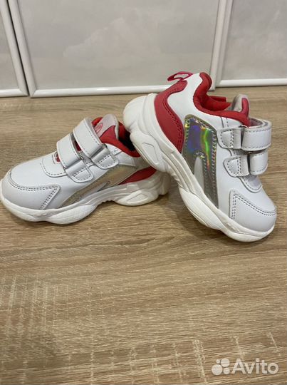 Кроссовки