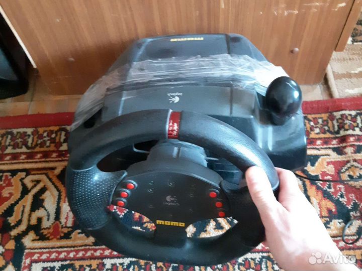 Руль logitechmomoracingforcefeedbackwheel