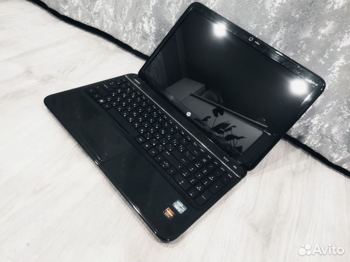 Игровой ноутбук i5/8Gb/AMD Radeon R7 Graphics