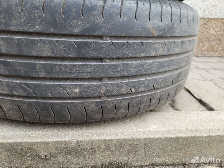 Continental ContiPremiumContact 2 215/55 R18 95H