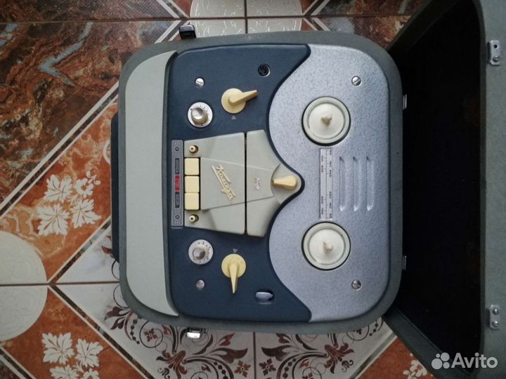 Магнитофон Комета мг 201 М