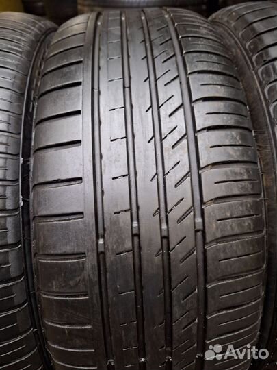 Kinforest KF550-PCR 215/45 R18 93W