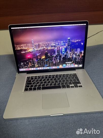 Apple MacBook Pro 17 2011 года