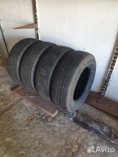 Bridgestone Dueler H/T 684II 265/65 R17 112S