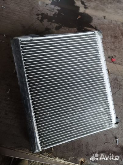 Додж Калибр радиатор охладитель