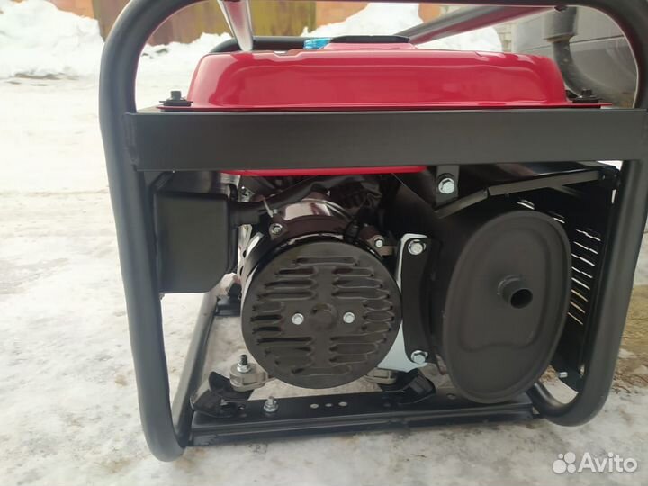 Генератор бензиновый новый