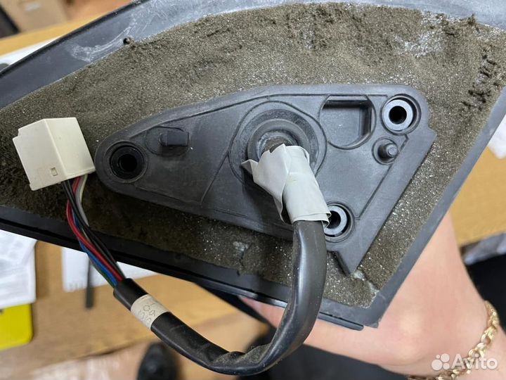 Зеркало левое Toyota Avensis 8790605100