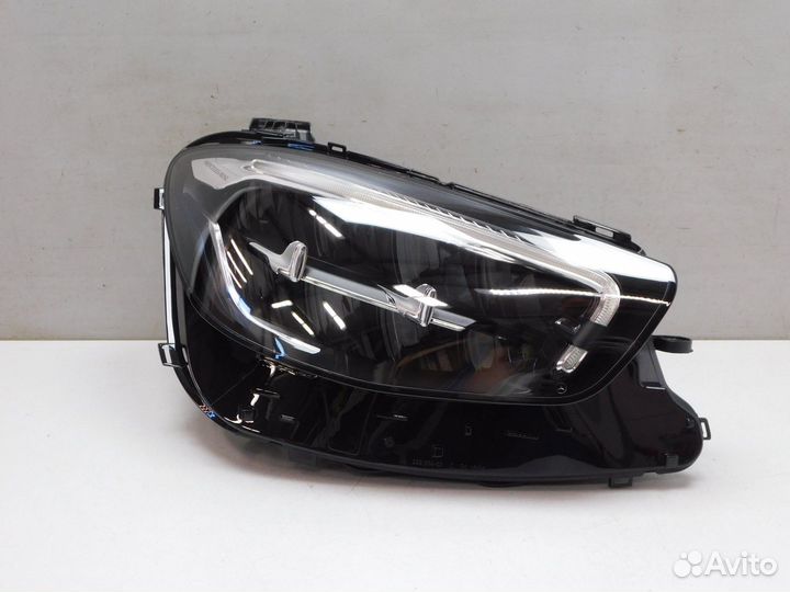 Фара правая Mercedes-Benz E-Class