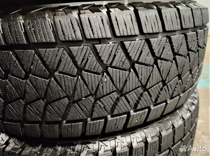 Bridgestone Blizzak DM-V2 225/65 R17
