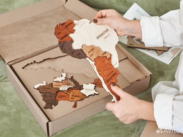 Карта мира из дерева