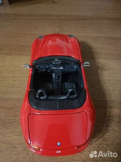 Масштабная модель BMW Z8 Roadster 1/24