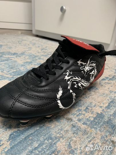 Бутсы fuchi новые 38р