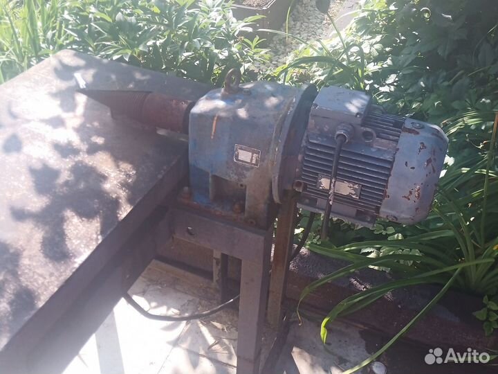 Конусный дровокол