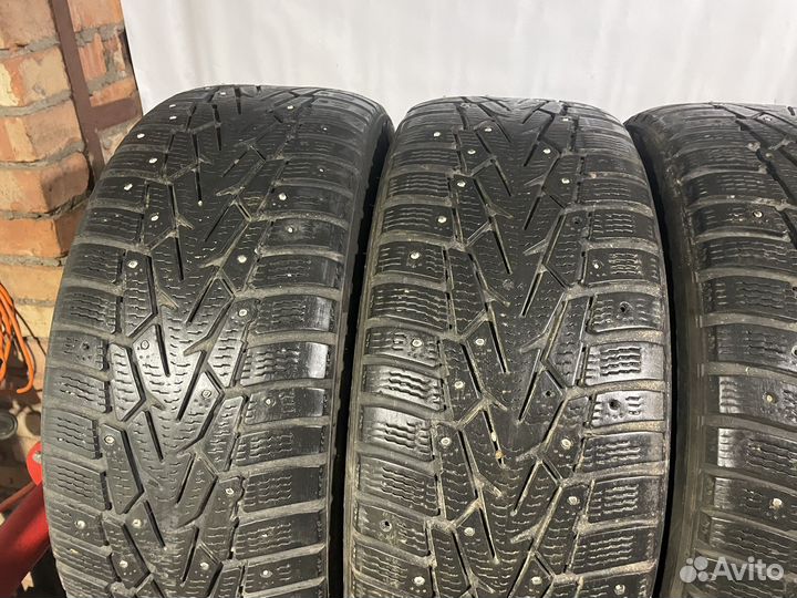 Nokian Tyres Hakkapeliitta 7 225/55 R17