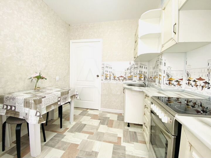 2-к. квартира, 52 м², 1/5 эт.