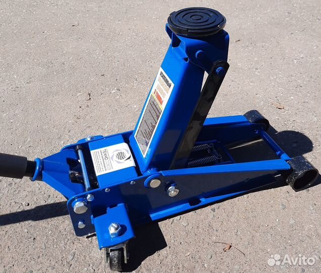 Домкрат подкатной 3 тонны