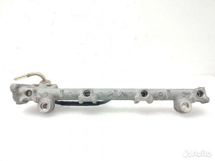 Топливная рейка (рампа) Mitsubishi Galant 8 2.0