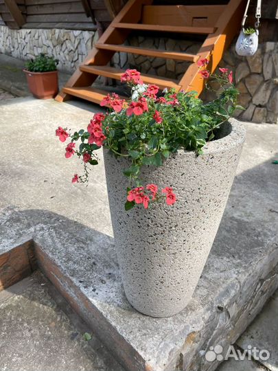 Кашпо для цветов бетон
