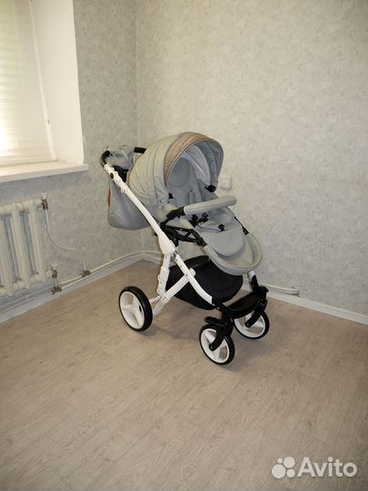 Коляска Carona 3 в 1 с автолюлькой