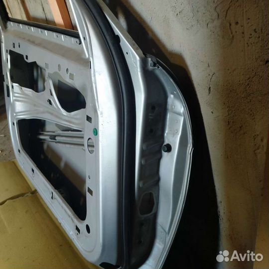 Дверь водительская BMW E65 2002