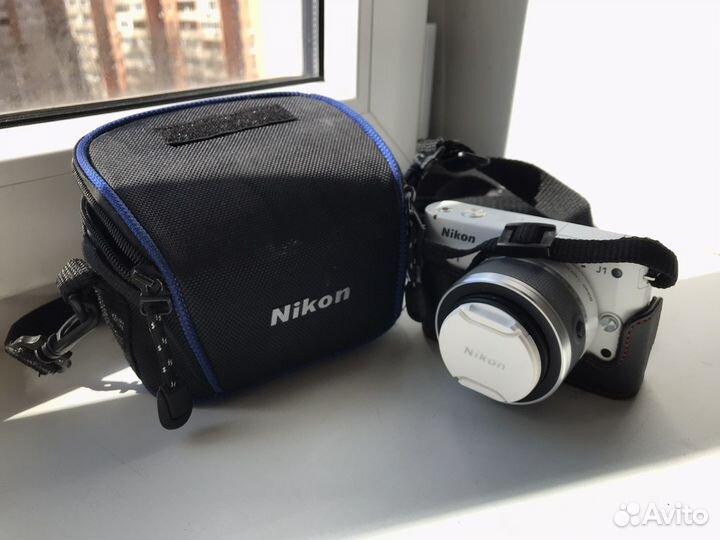 Фотоаппарат Nikon 1 J1 Kit