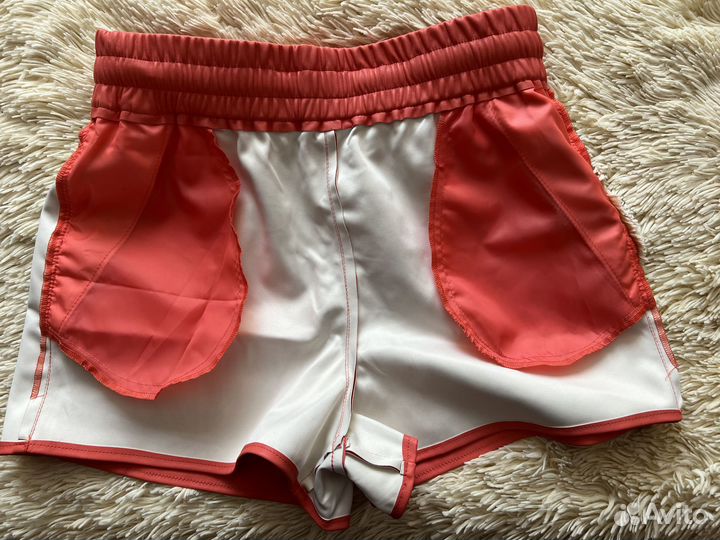 Шорты из эко кожи женские