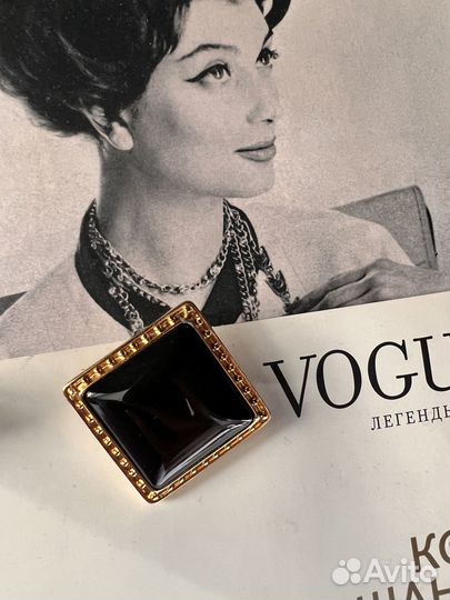 Винтажная брошь от Monet