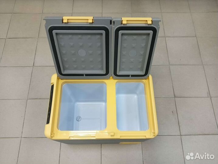 Автохолодильник двухкамерный фреоновый 55 литров