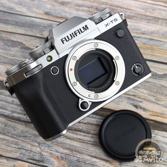 FujiFilm X-T5 Body Silver