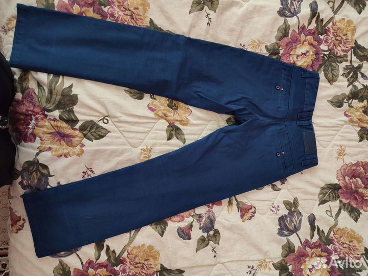 Джинсы