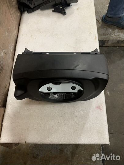 Кожух рулевой колонки bmw e 60