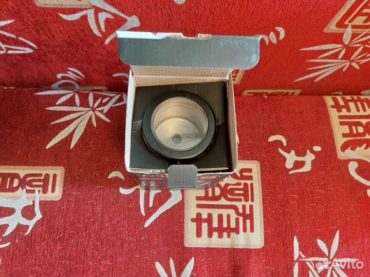 Электрическая кофемолка Redmond RCG-1603 в коробке