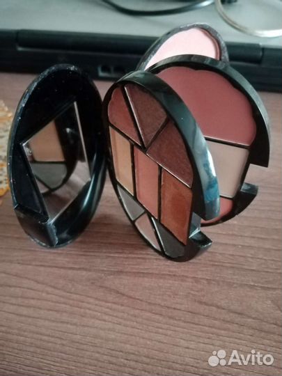 Тени Ruby Rose, 3 в 1,трельяжка