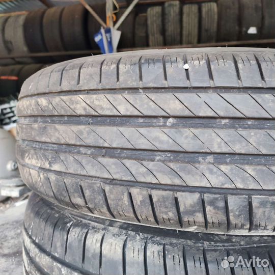 Kleber Dynaxer DR 215/65 R17