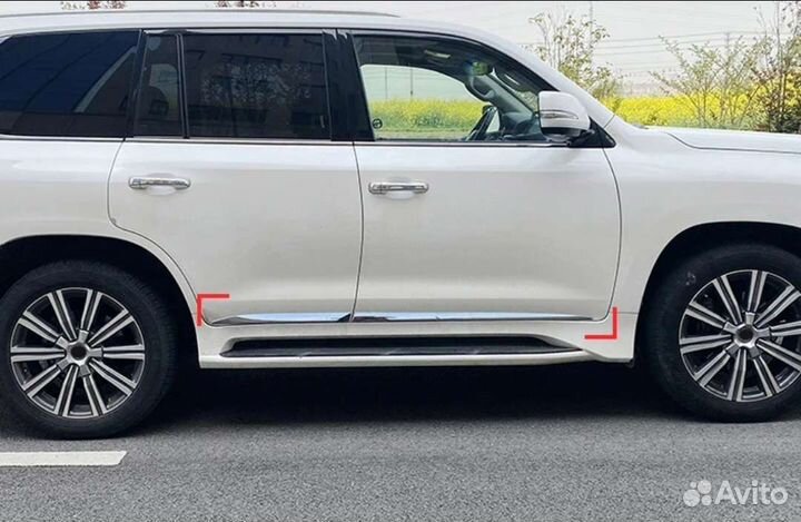 Молдинги дверей Lexus LX 570