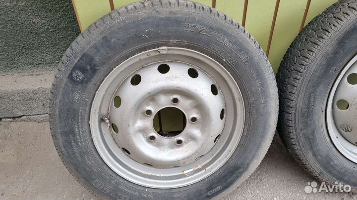 Michelin X-Ice 215/60 R16