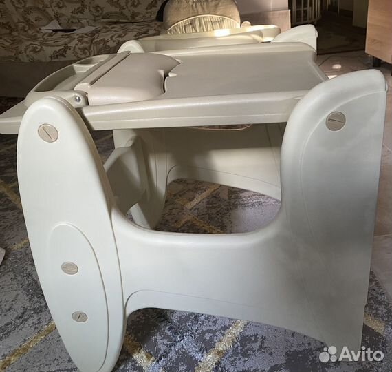 Стул для кормления