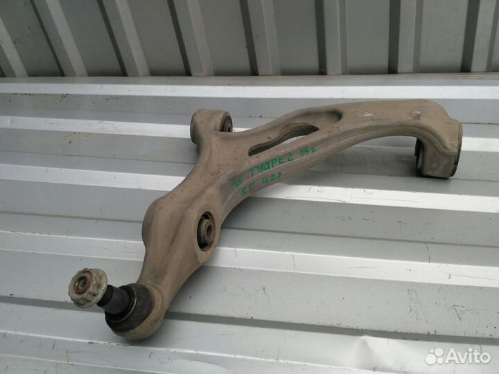 Рычаг передний правый нижний Volkswagen Touareg NF