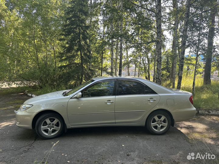 Toyota Camry 3.0 AT, 2003, 347 350 км