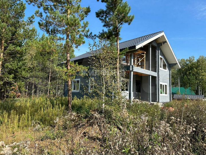 Дом 213,7 м² на участке 10 сот.