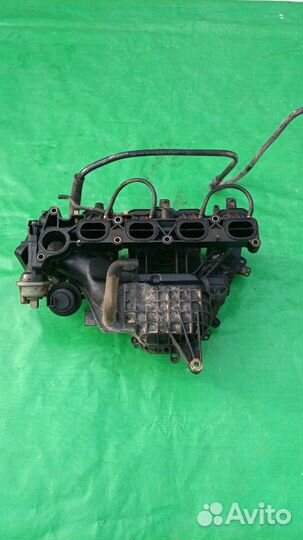 Впускной коллектор Мазда Bk 2006-2009 2 л LF